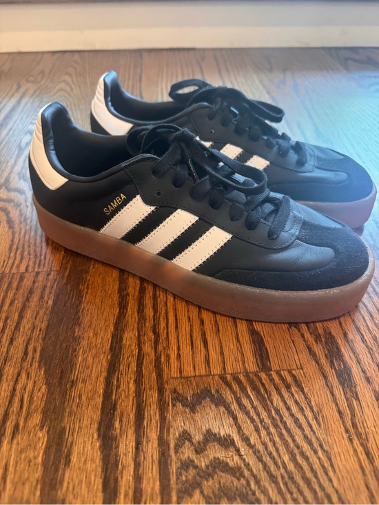 adidas Shoes - Like New Adidas Sambae (W 7.5)